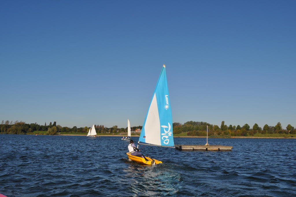 Thuiskomen, Genieten Aan Het Water Maaseik Chambre photo